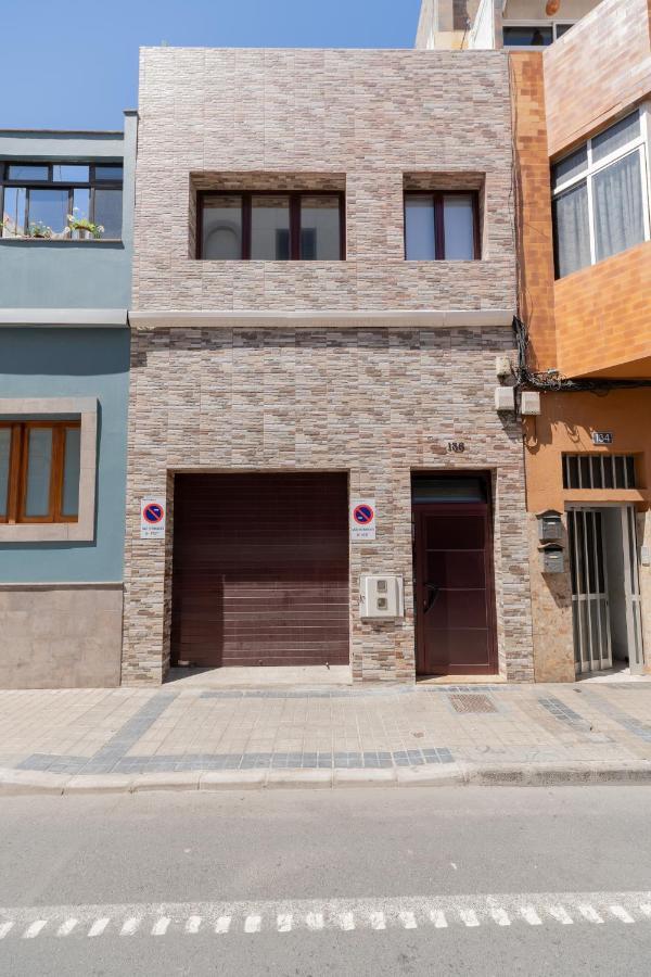 Agueita Surf Lodge Las Palmas de Gran Canaria Luaran gambar